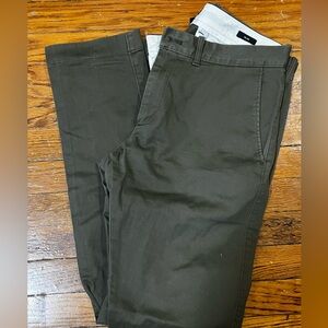 JCrew Men’s Slim-Fit Flex Chino Pant